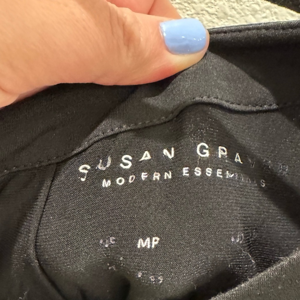 Susan Graver medium petite Elegant Black Women's Top 3/4 sleeve boat neck - Picture 4 of 4